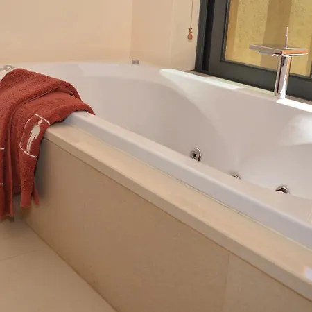 Vila Casa Santana - Heated Pool *